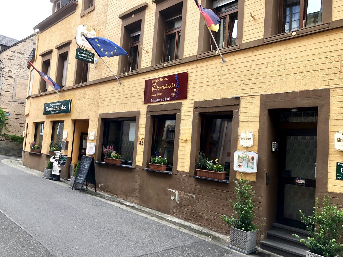 Hotel Zur Dorfschaenke 클로텐 외부 사진